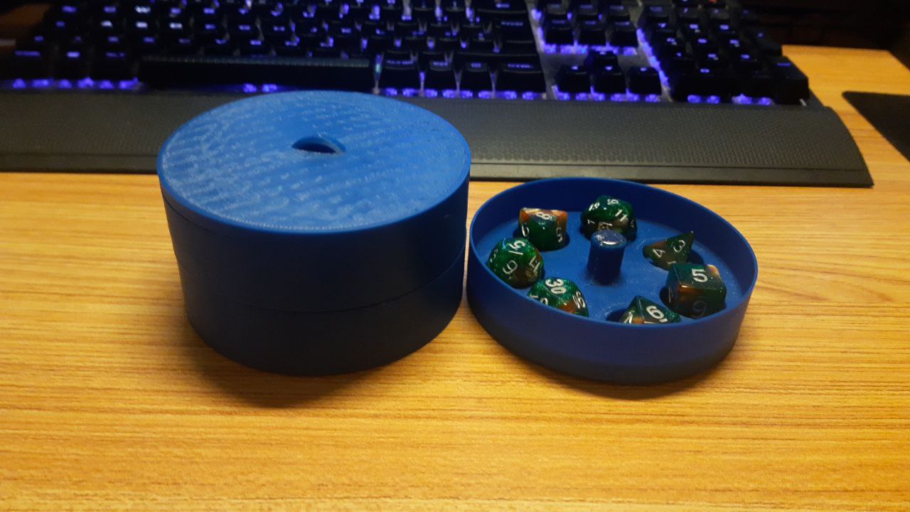Magnetic stackable dice tray Dungeons and Dragons