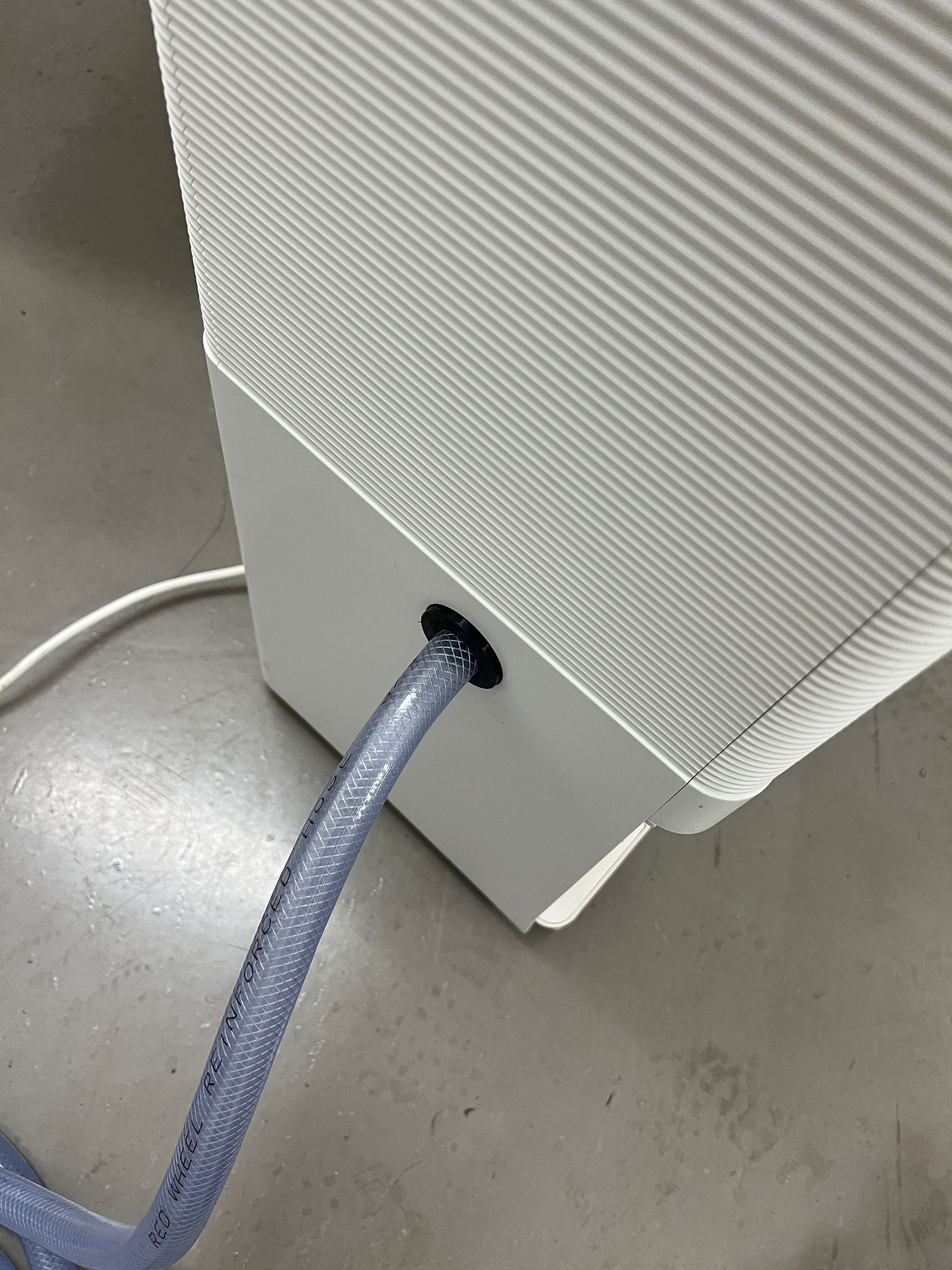 Novita ND60 Dehumidifier to Hose adapter