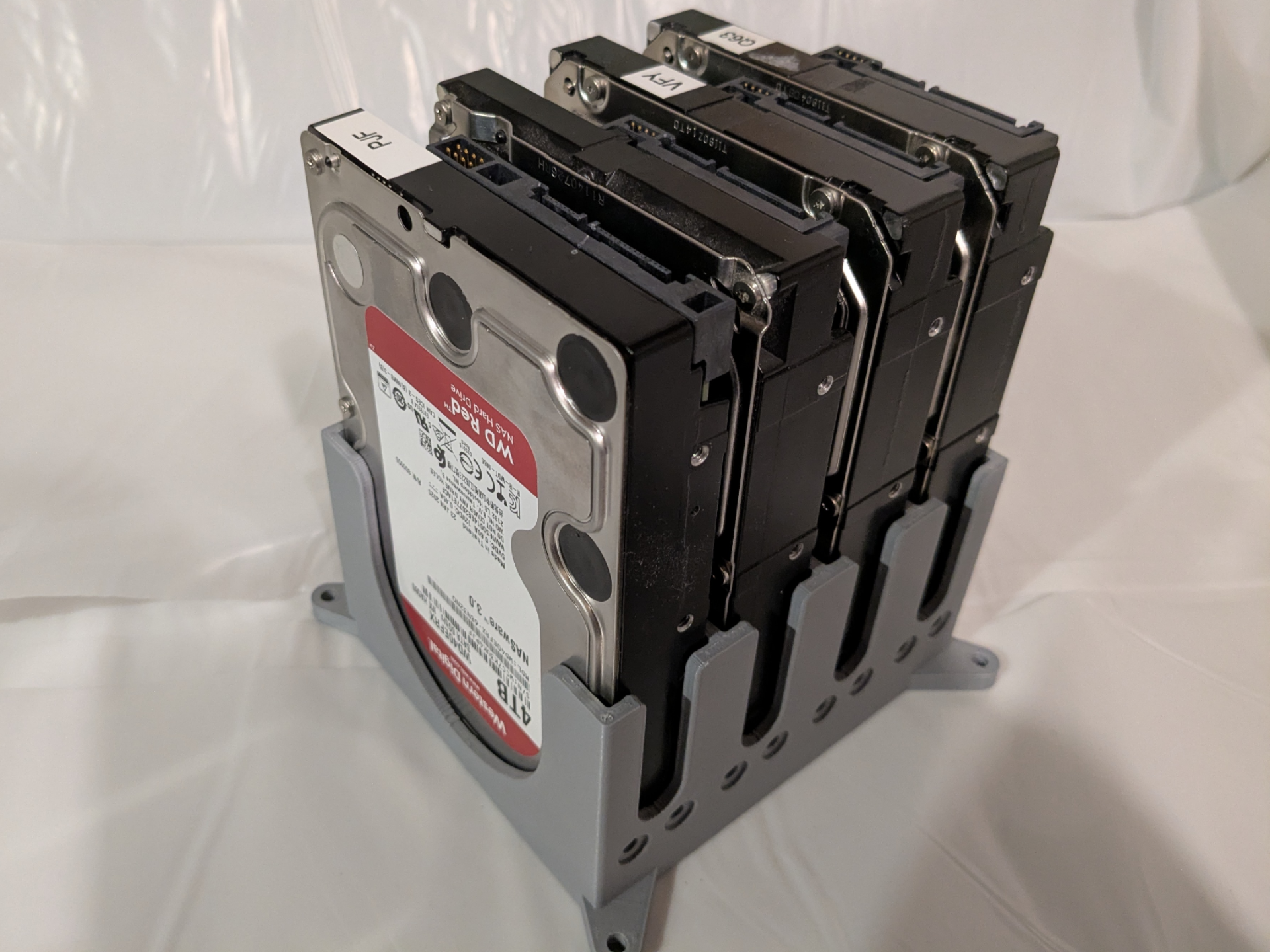 2.5" & 3.5" Vertical HDD Mount - Fan-Mounted