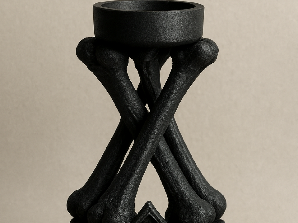 Gothic tealight holder
