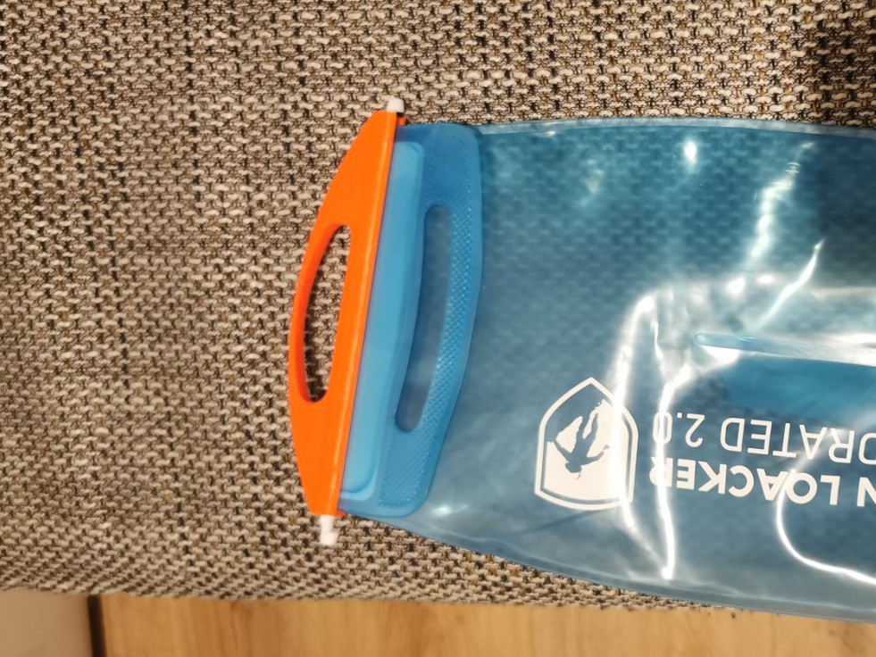 hydration bladder closure / holder (water bladder)