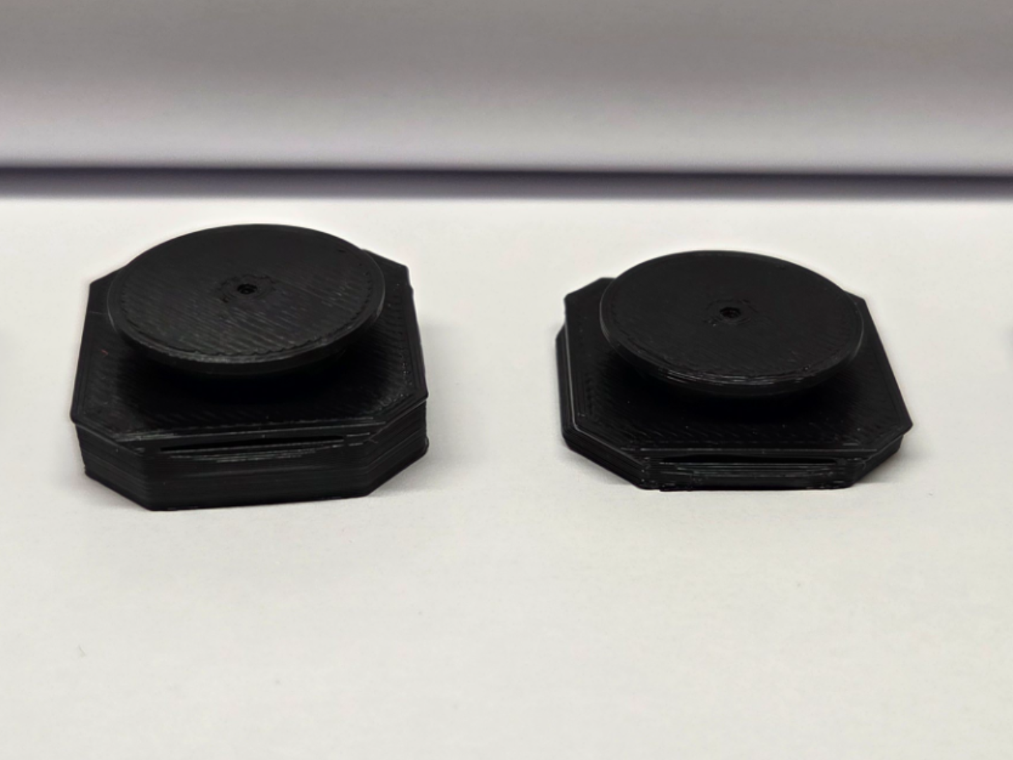 Multiconnect singlepiece snaps for openGrid v2