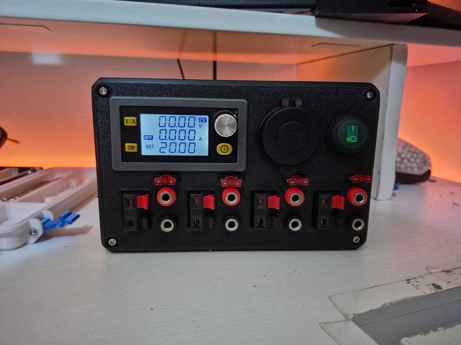 Horitzontal face plate for the ATX Lab PSU