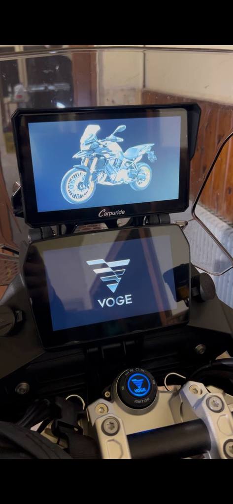 Carpuride W702 to Voge 900DSX Navigation Bracket