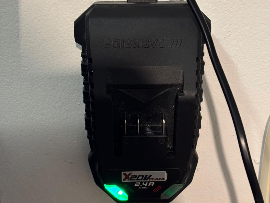 Parkside X 20V PLG 20 A3-C3 charger holder