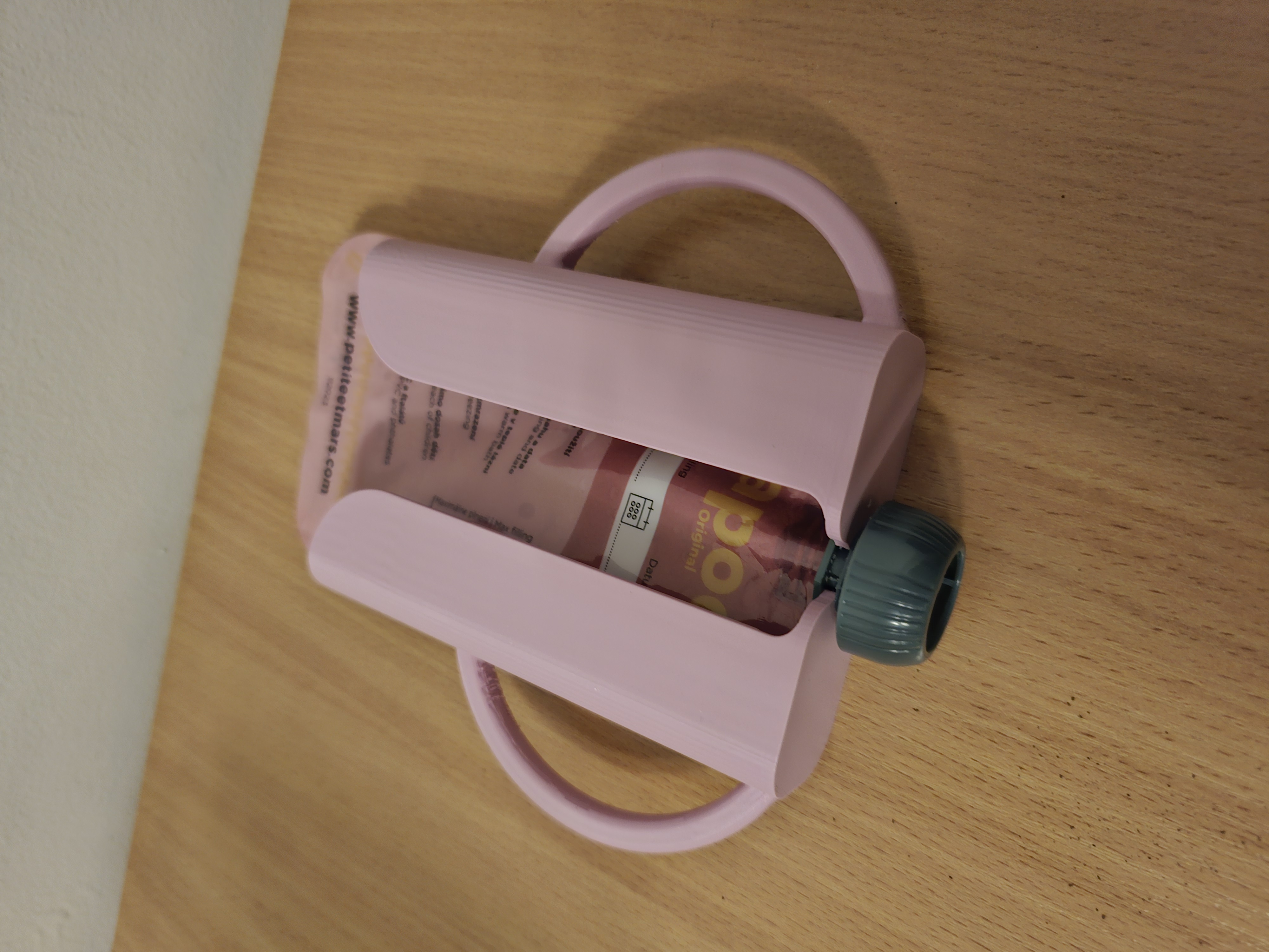 Pocket holder for children