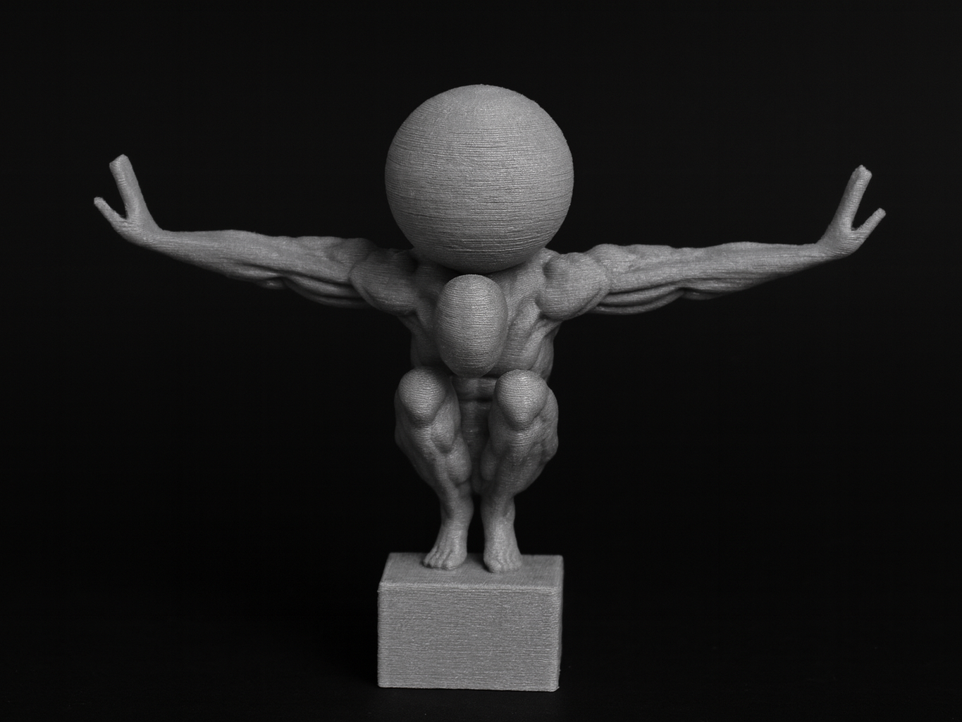 Scultura Uomo con Globo – Forza del Mondo