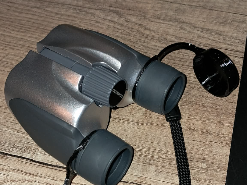 binoculars cap