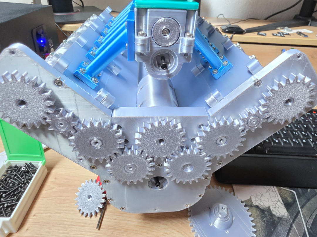 V12 Motor