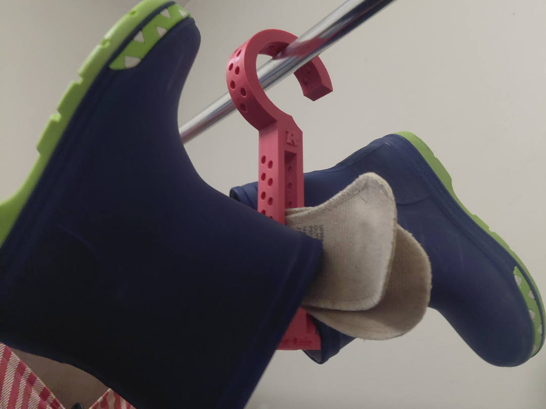 Kids Shoe/Boot Drying Hanger & inner sole slot