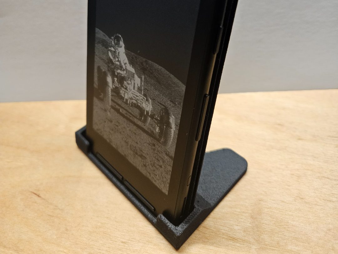 Xteink X4 eReader with Case Stand