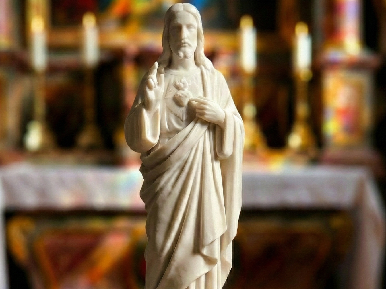Gesù Sacro Cuore Statua 3D Stampabile