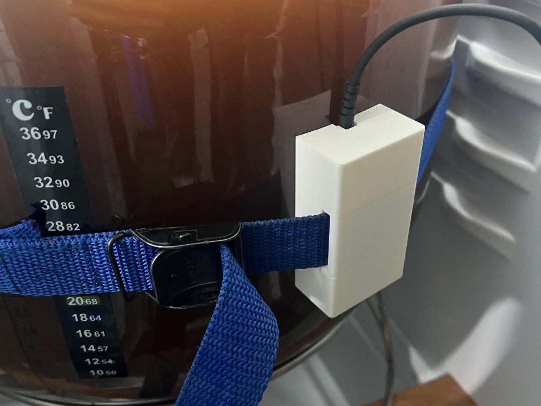 Inkbird fermenter probe mount