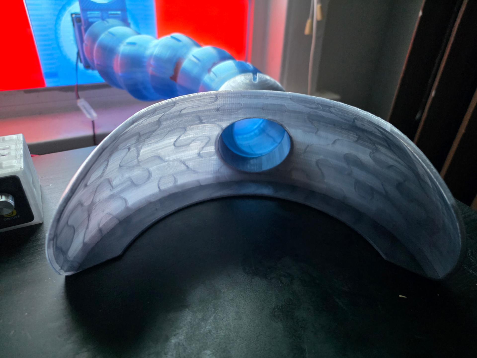 Window fume extractor