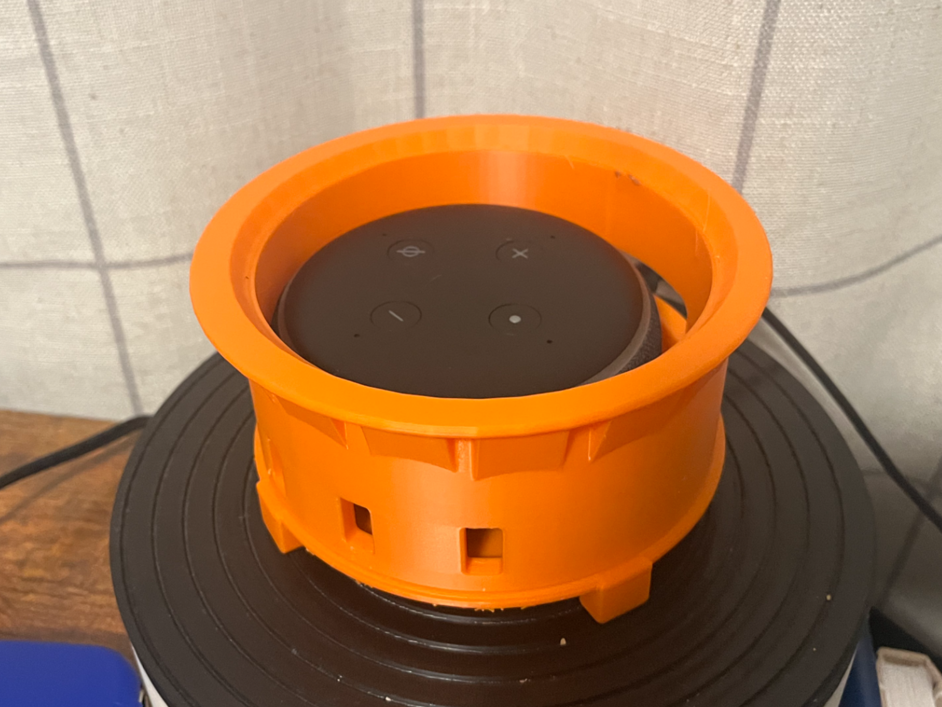 Alexa Sound Amplifier Stand
