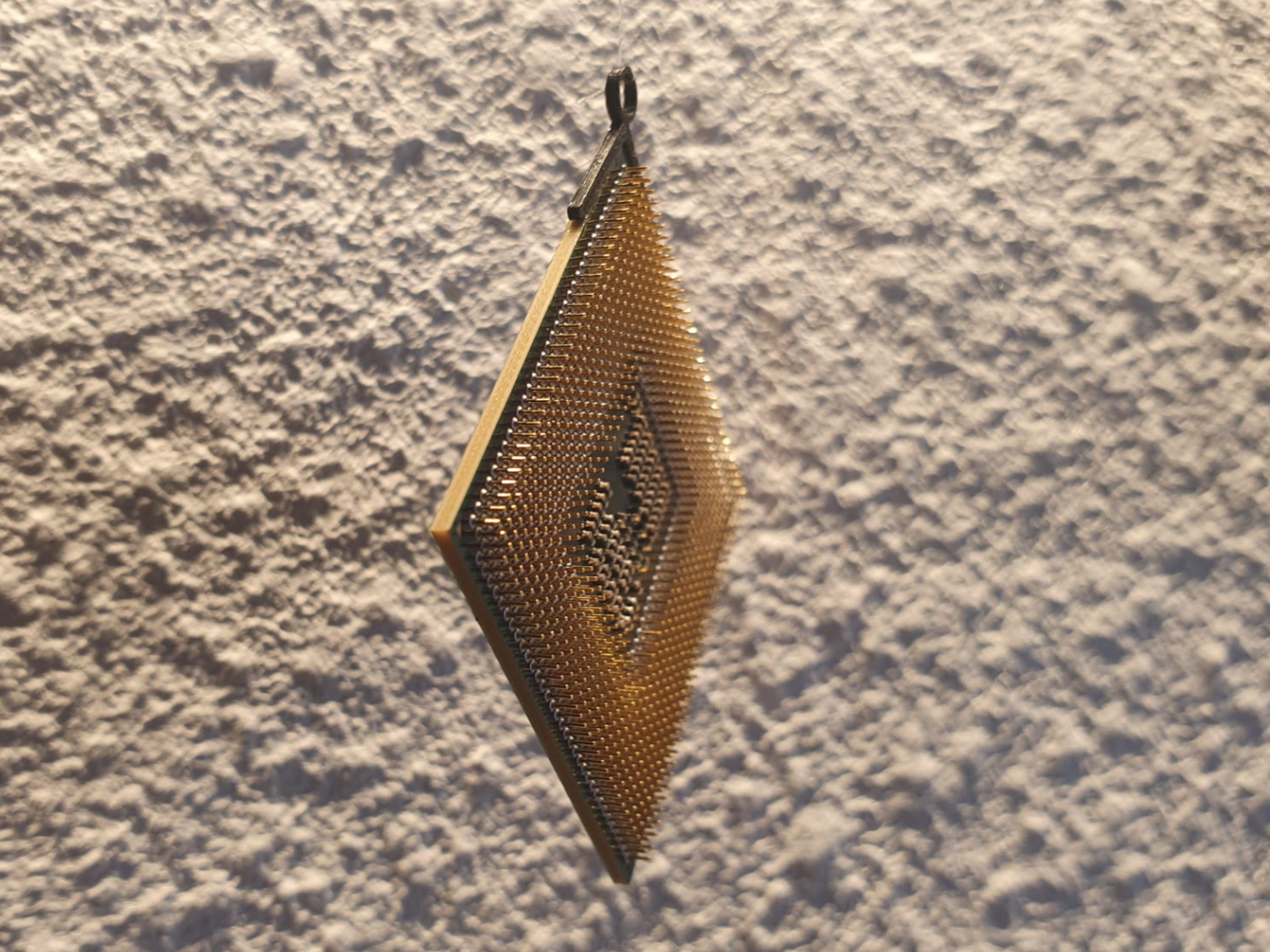 CPU hanger
