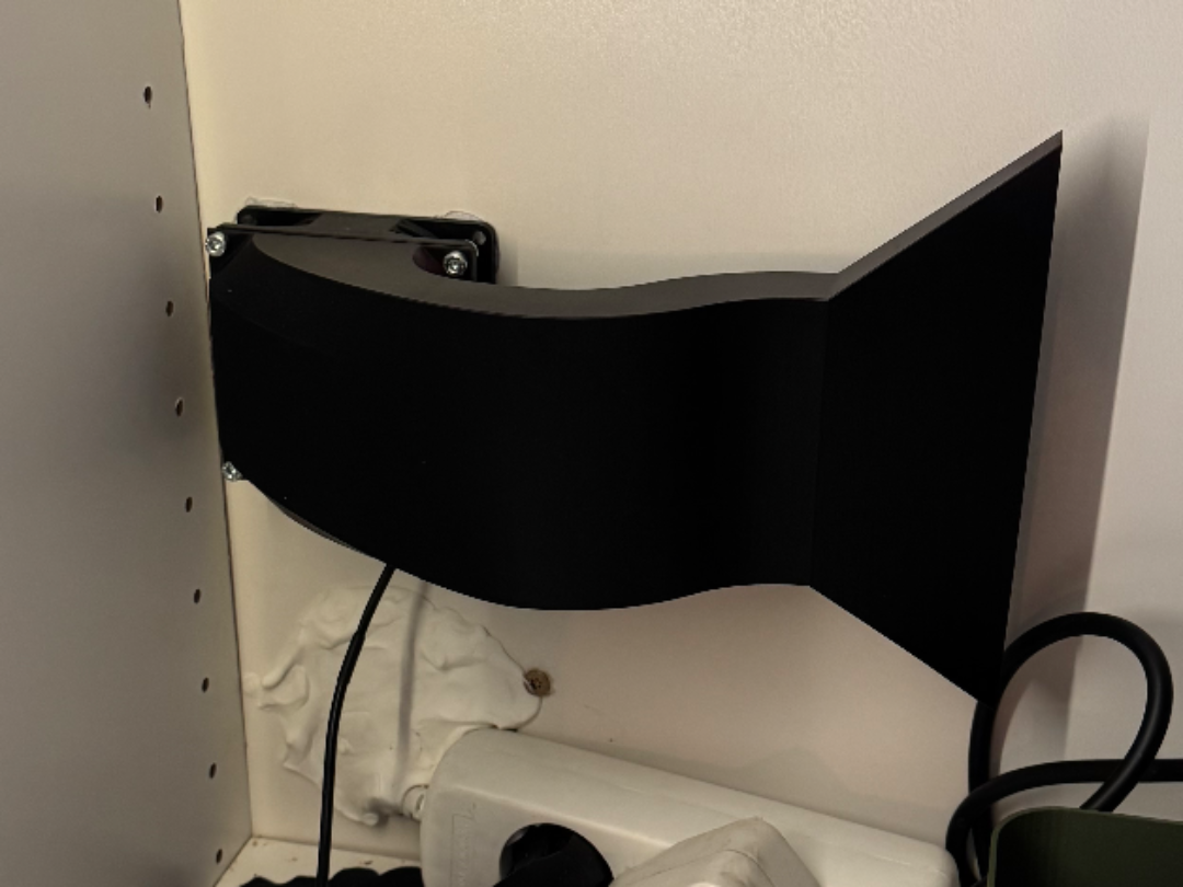 5-24VDC 80x80 Fan Adapter left/right side Output