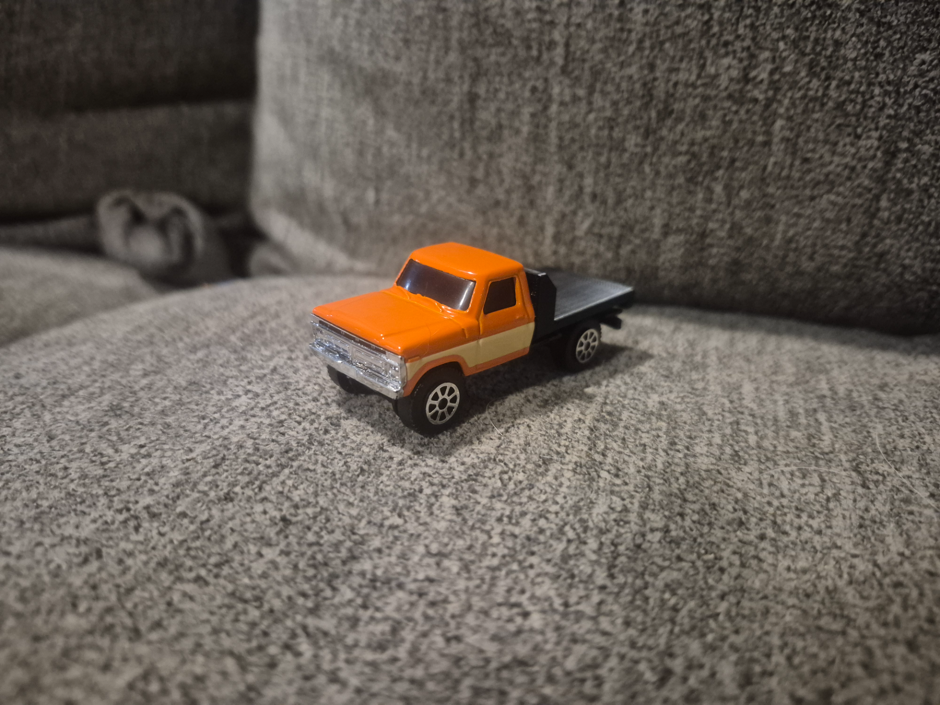 1/64 flatbed