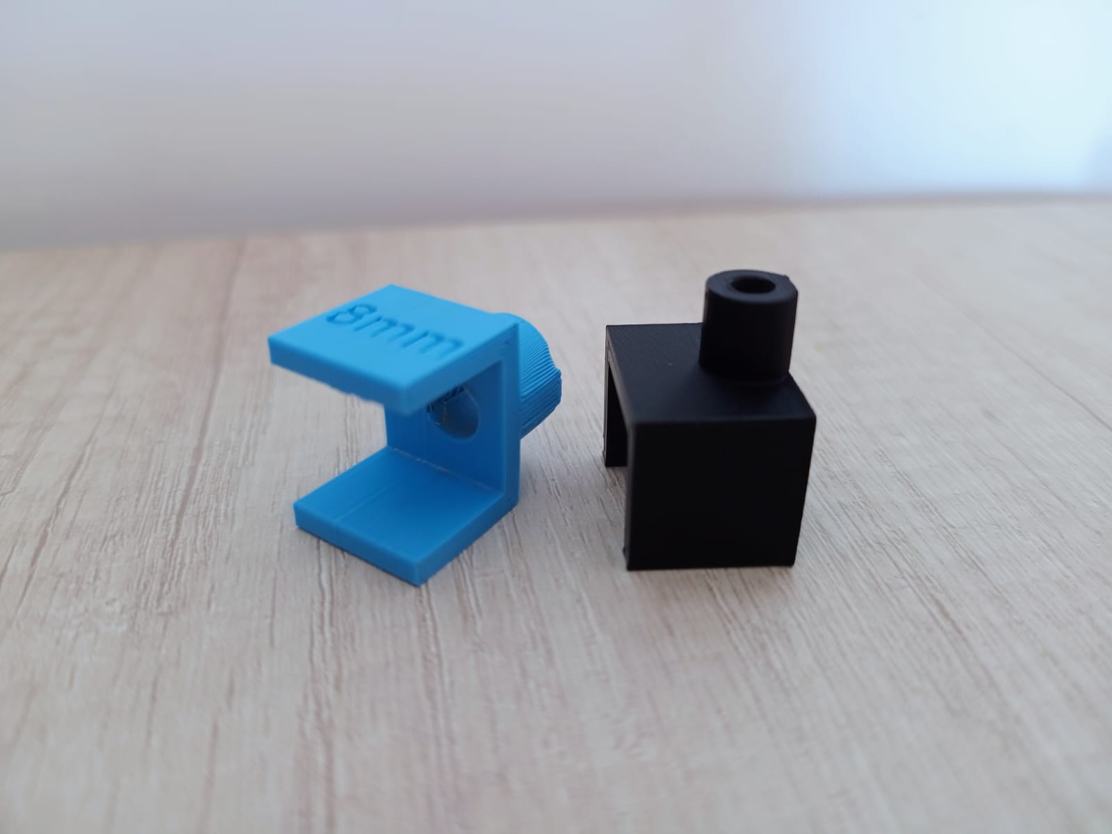 SIMPLE CENTER FINDER