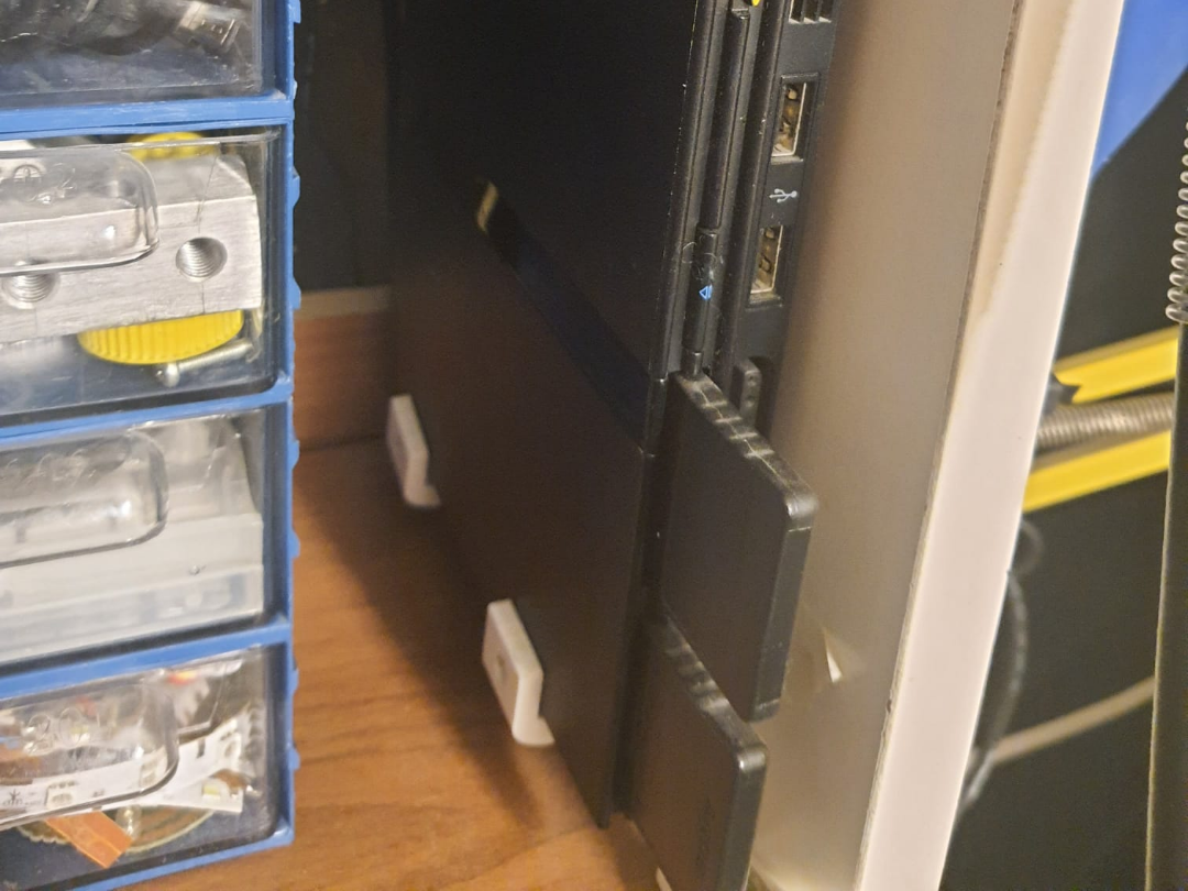 Sony PlayStation 2 Wall Mount