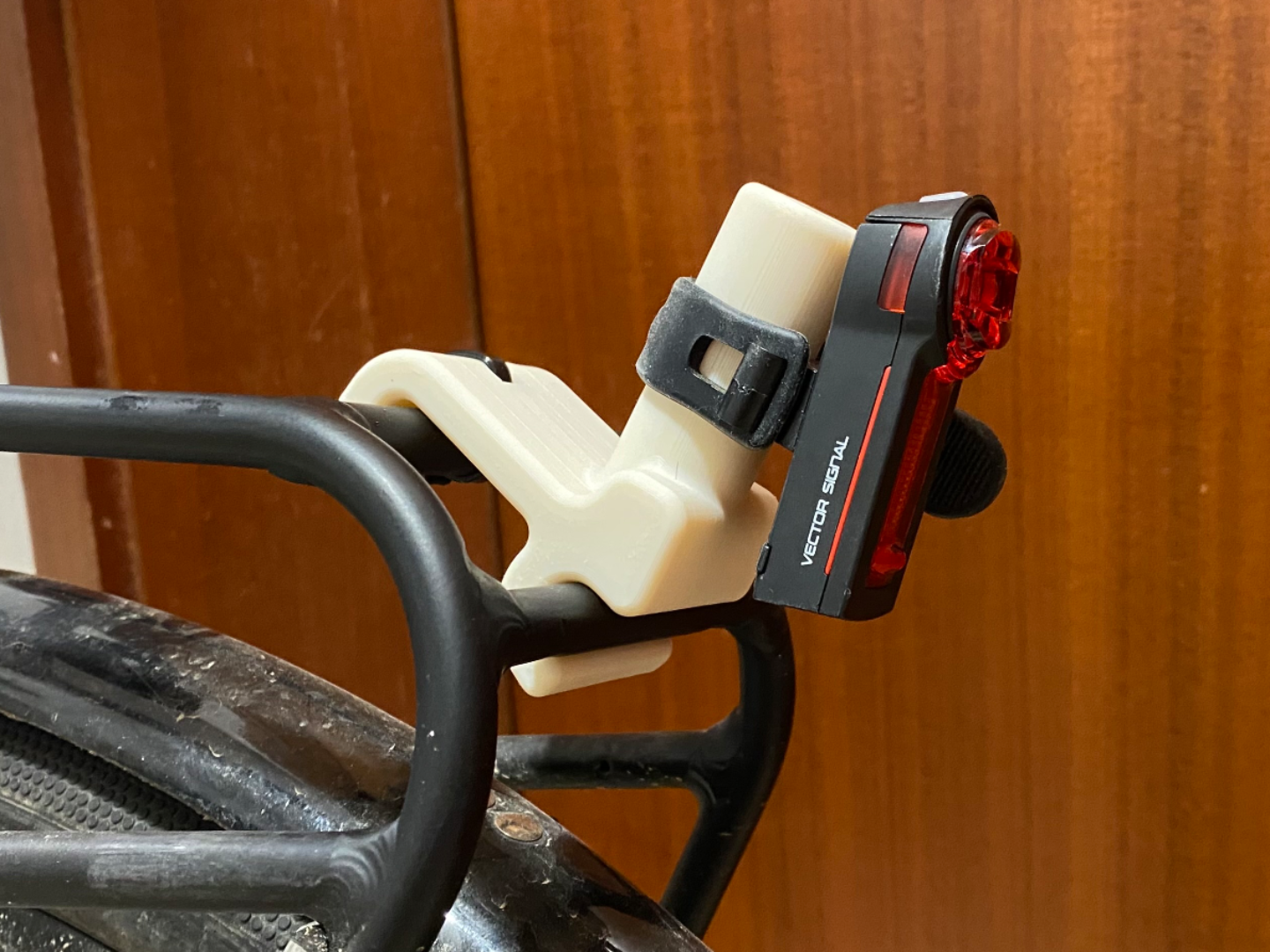 Universal bike light mount for Ortlieb Quick Rack