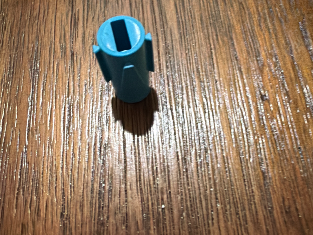 August Lock D-Shaped Adapter