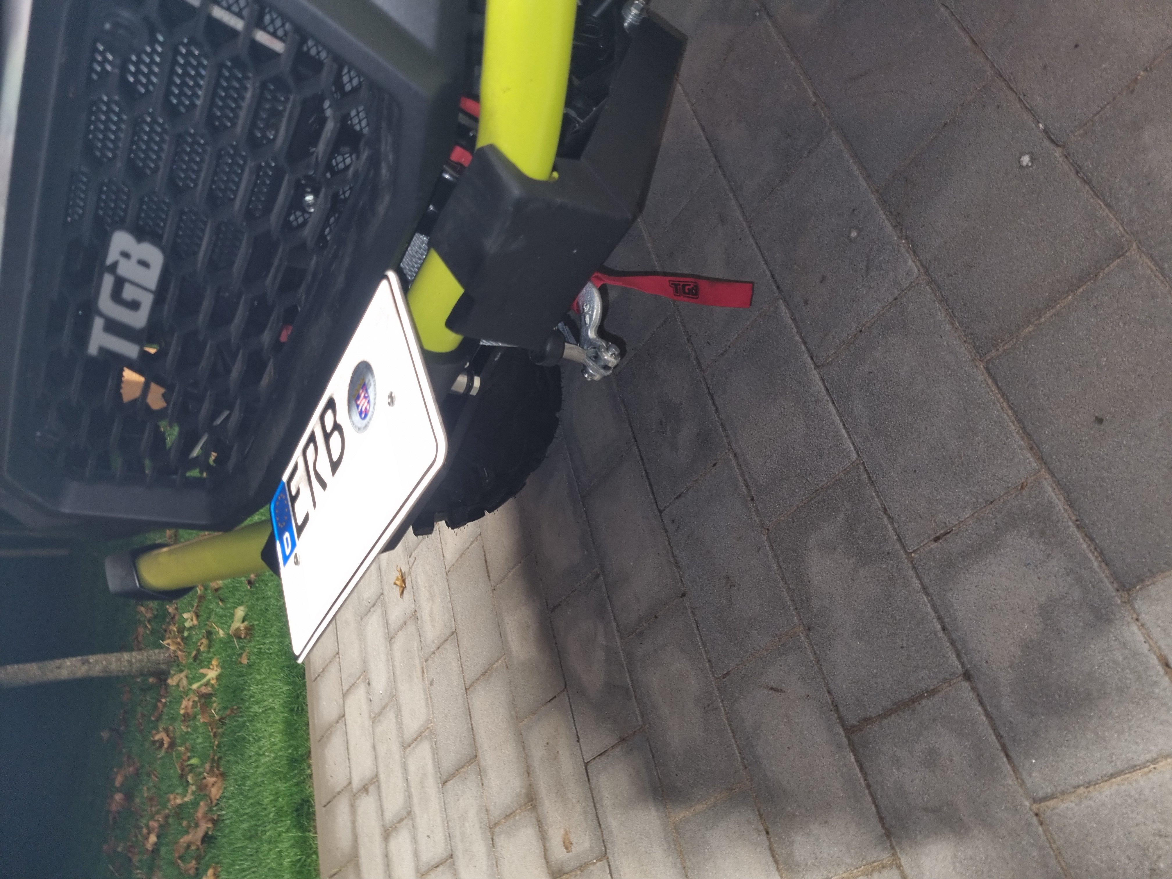 Kennzeichen Halter klappbar für TGB Blade 550