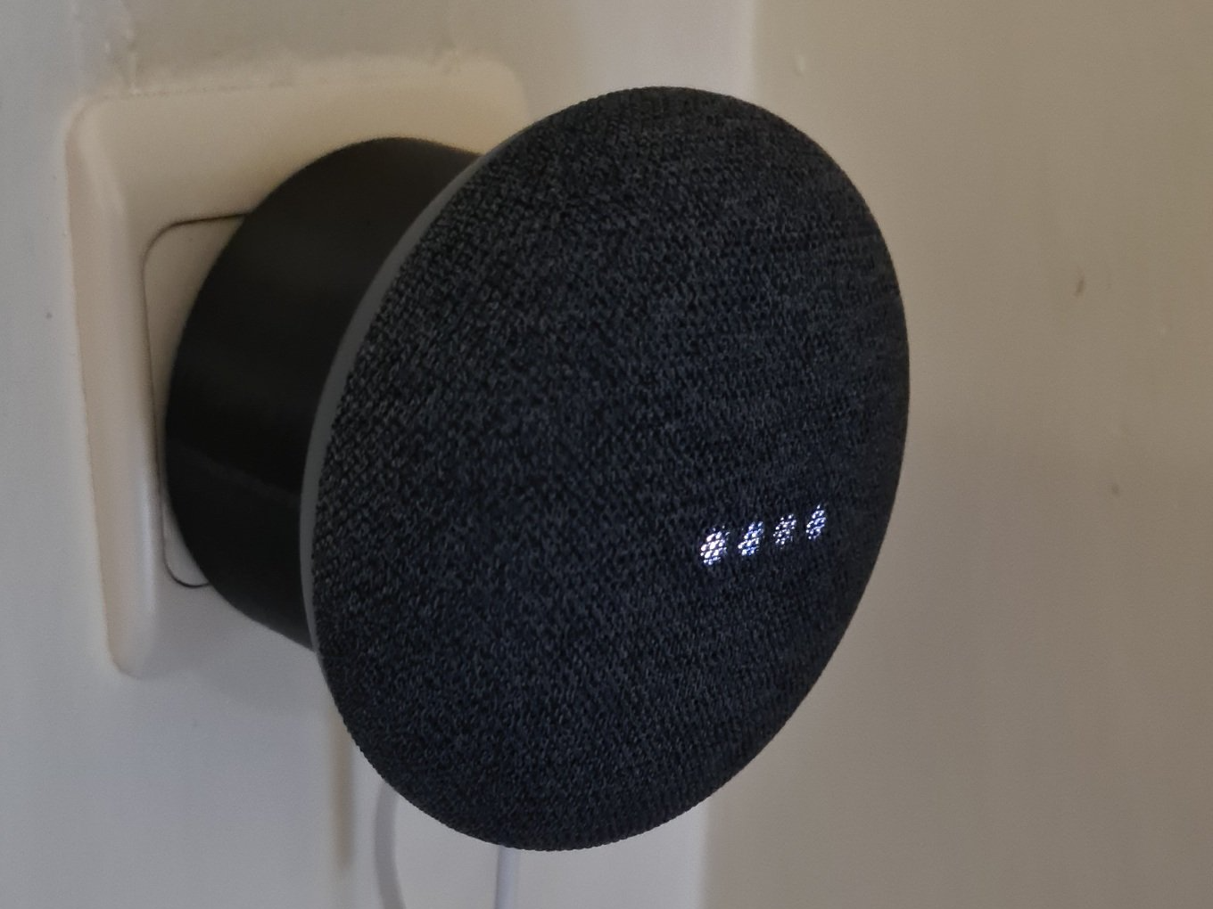 Google Nest Mini 2 - Universal Wall Plug Mount