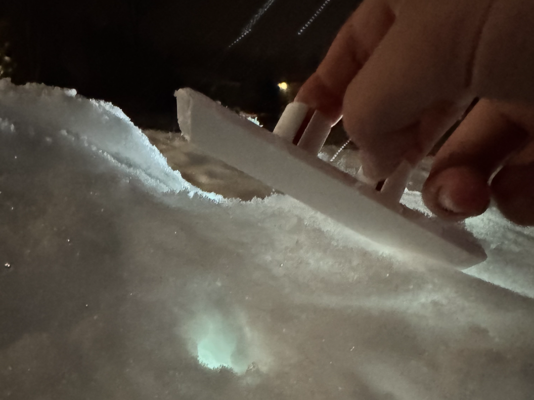BRRton finger snowboard