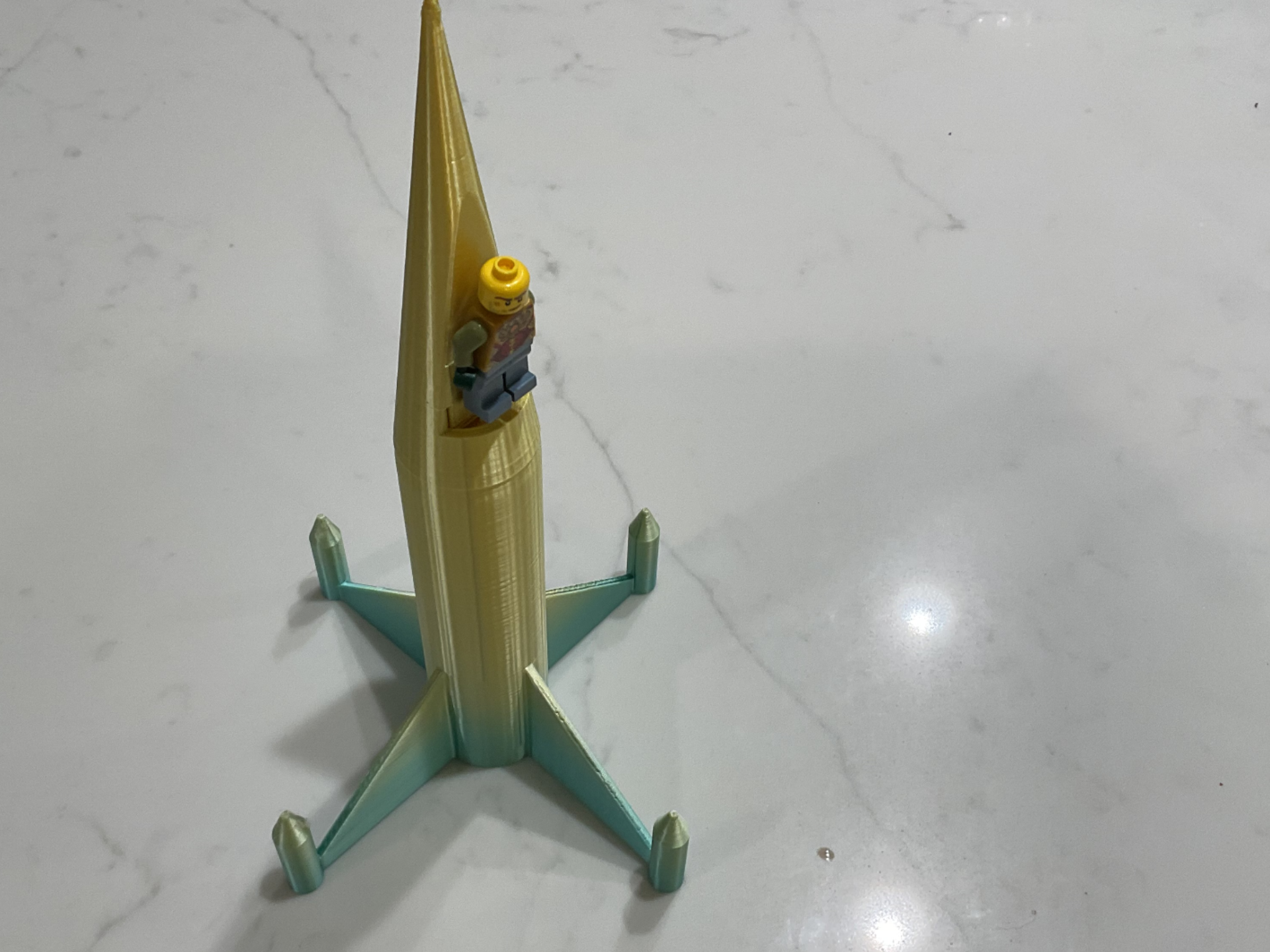 ESTES model rocket for le.go minifigures parachute