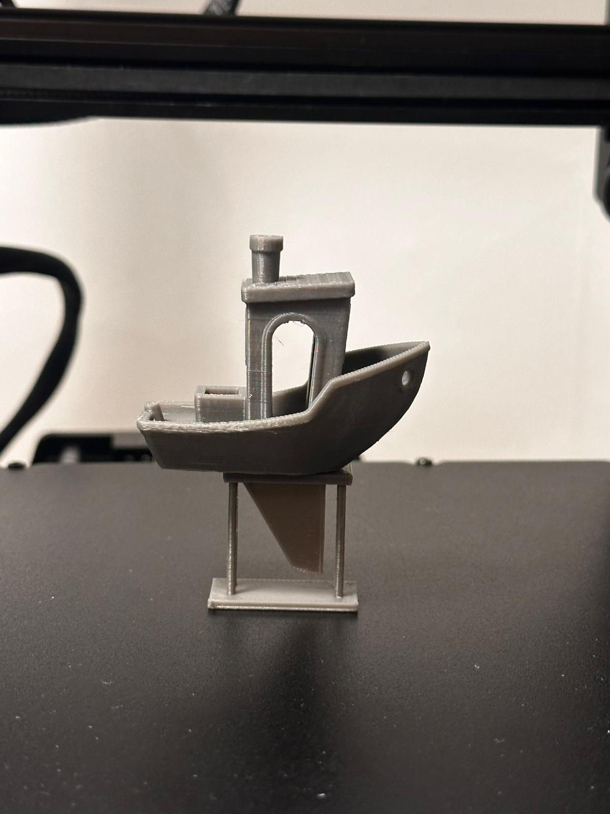 3DBenchy with keel and showcase