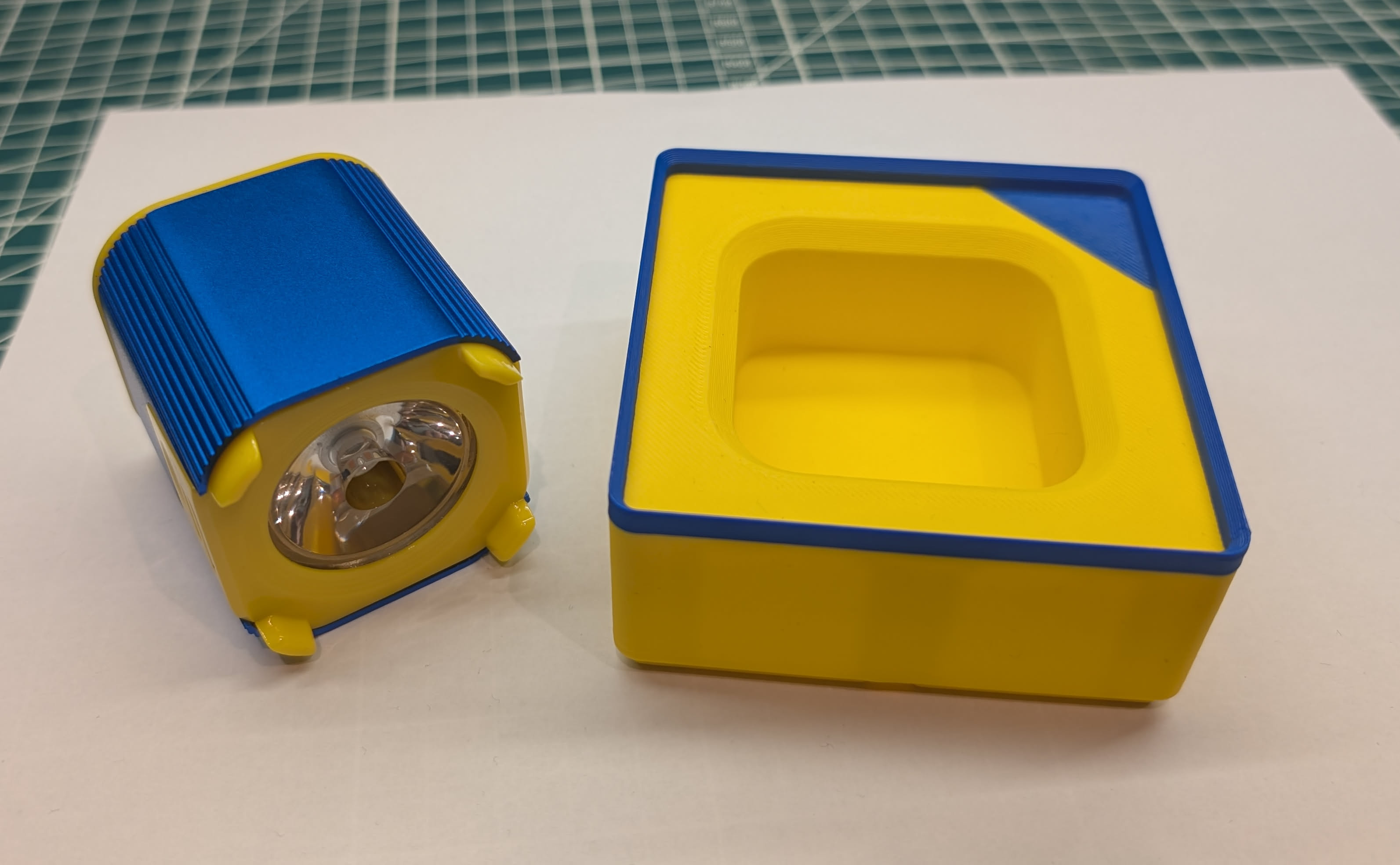 Gridfinity box for Mechanic L1 Pro UV Curing Lamp
