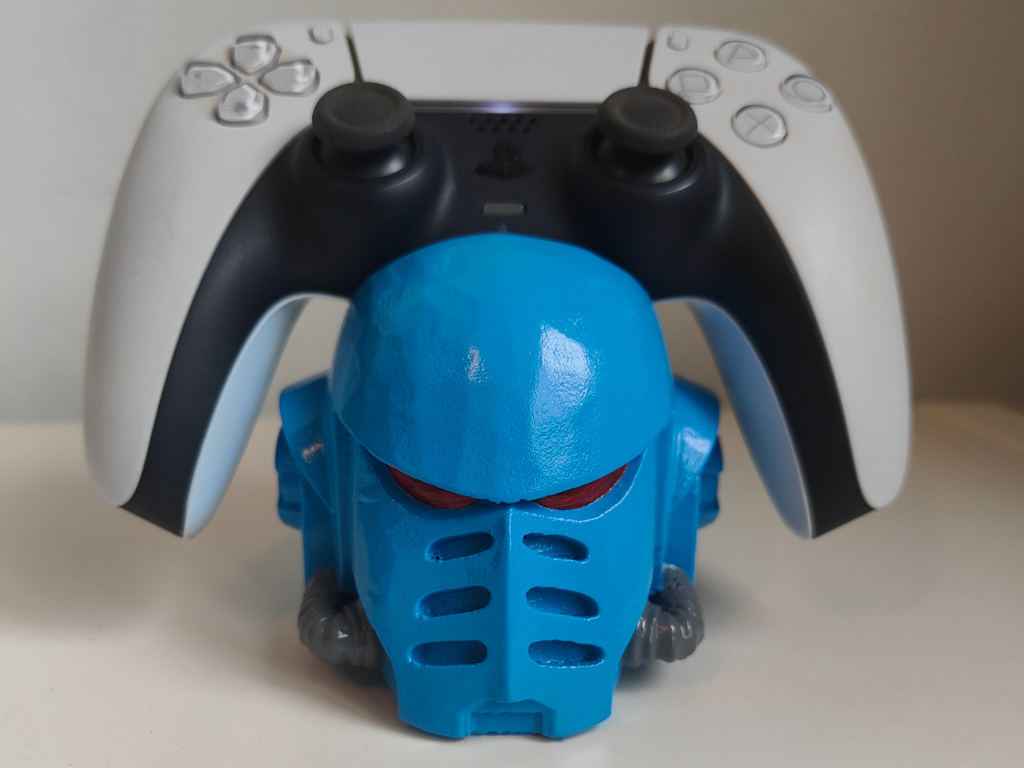 Space Marine Universal Controller Holder