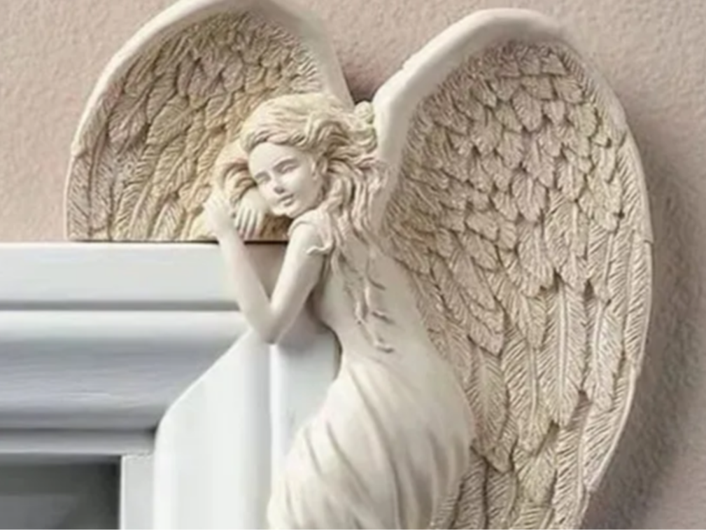 Angel Door Deco right side