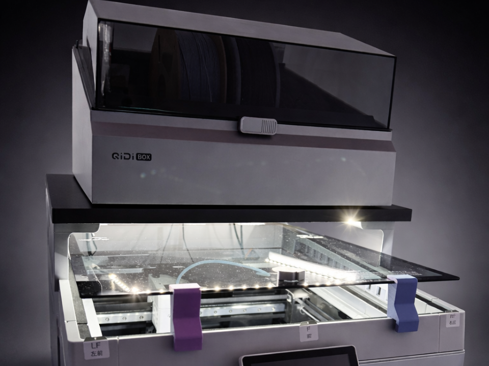 QidiQ2 Box Riser 70 mm Clearance with Side Cutouts