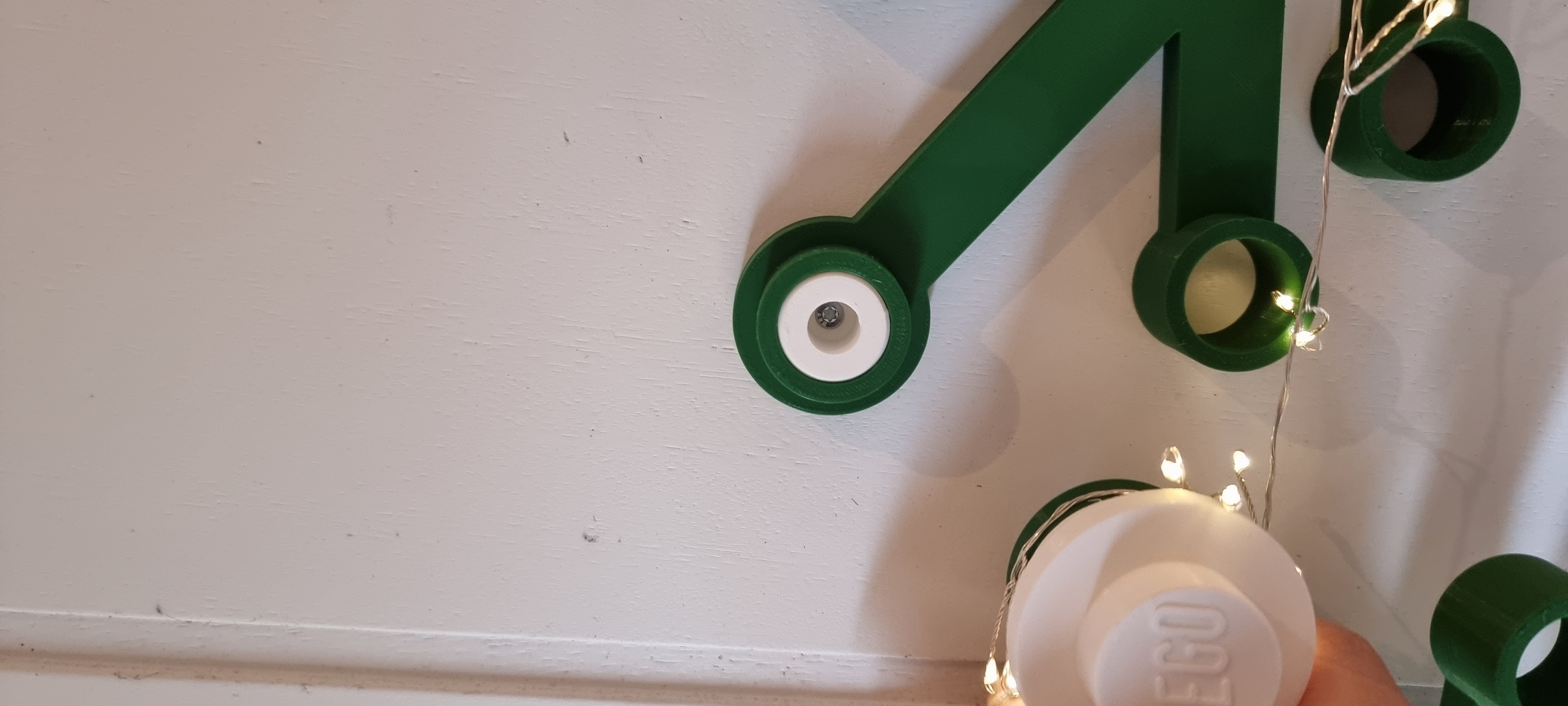 Giant Lorgo Wreath mounting peg