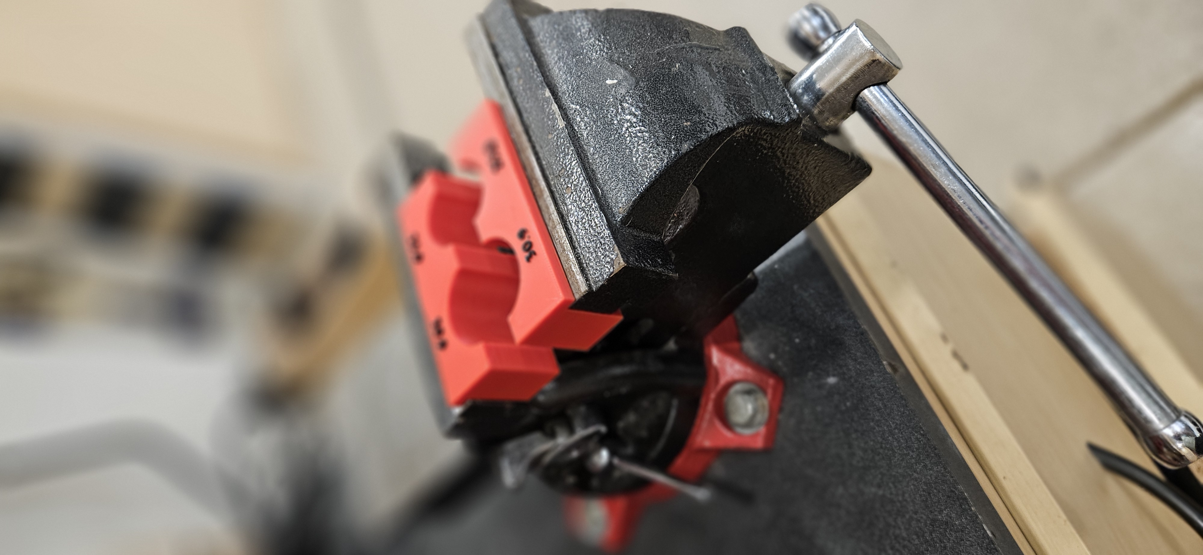 Rockshox AXS Reverb clamping jaws