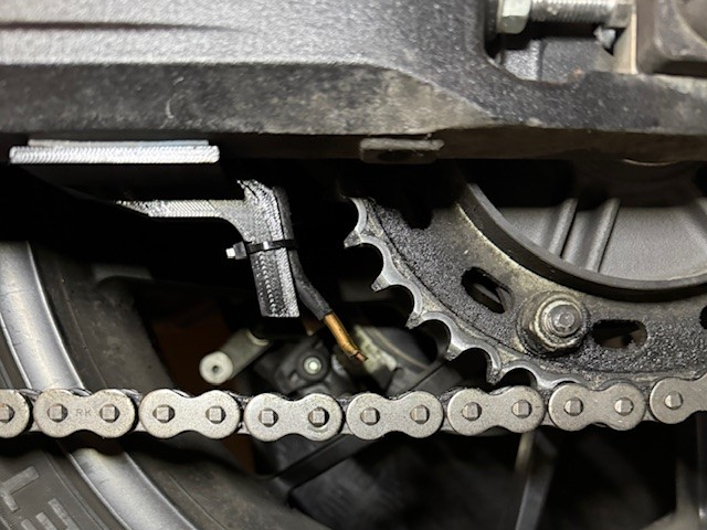 Halter_Kettenöler_Honda-NT-1100