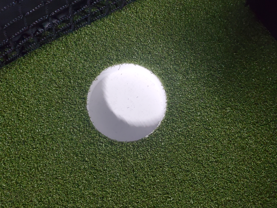 Putter cup for 1" turf