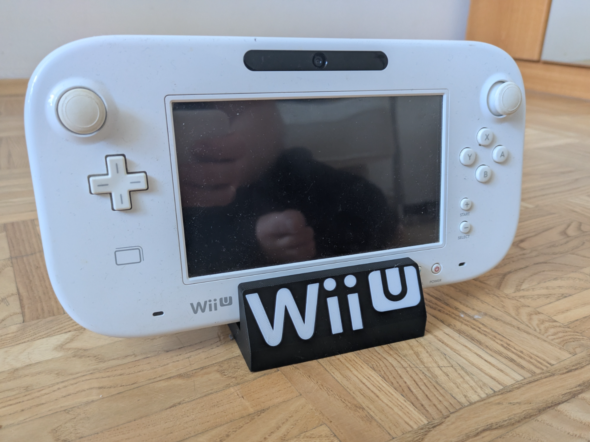 Nintendo Wii U tablet stand / charging dock
