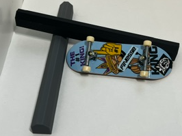 Fingerboard Curb