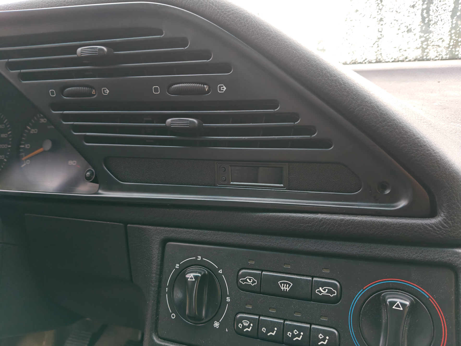 Peugeot 605 - Clock module replacement