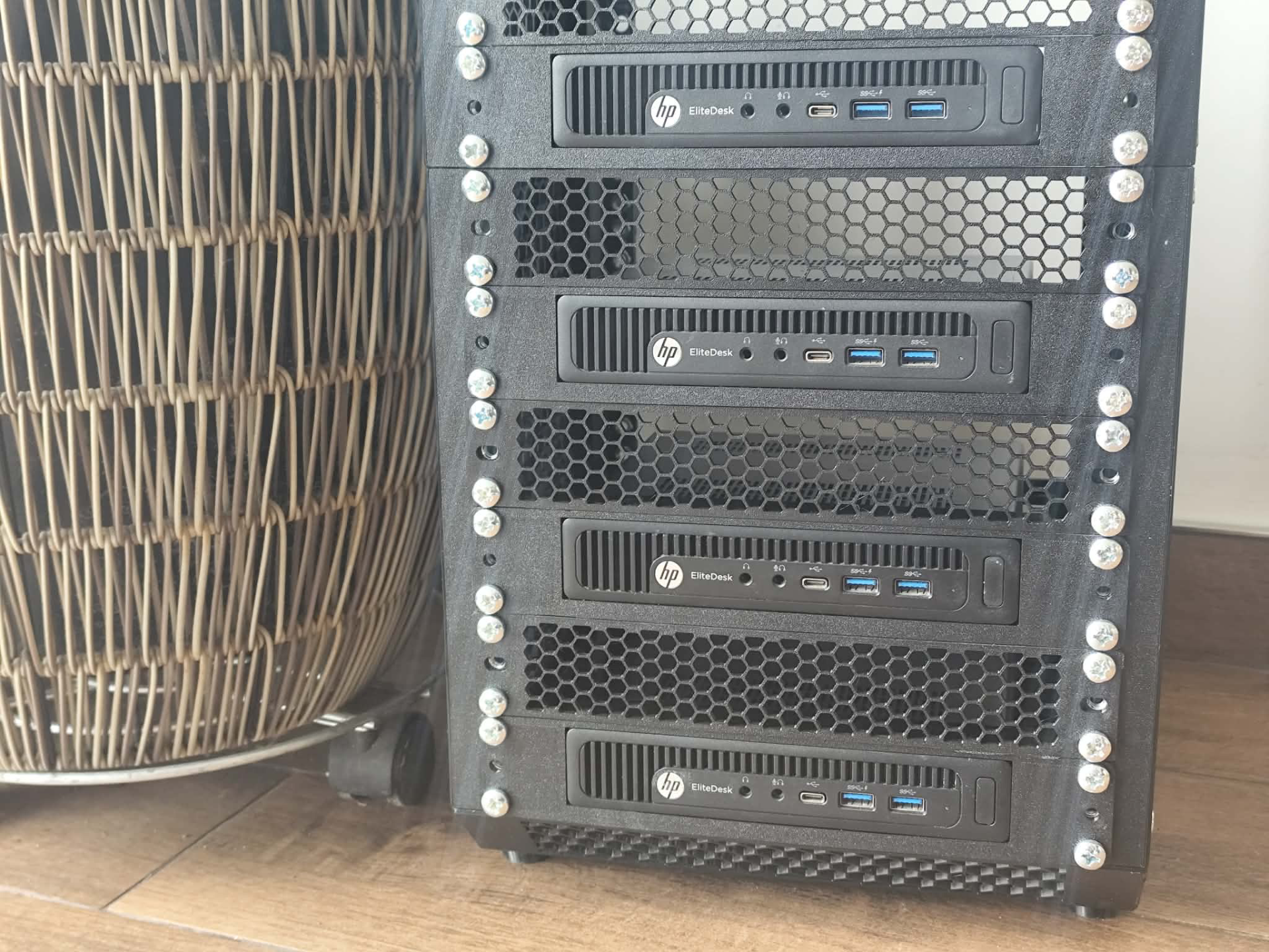 HP G2 EliteDesk 10inch rack mount