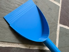 dustpan
