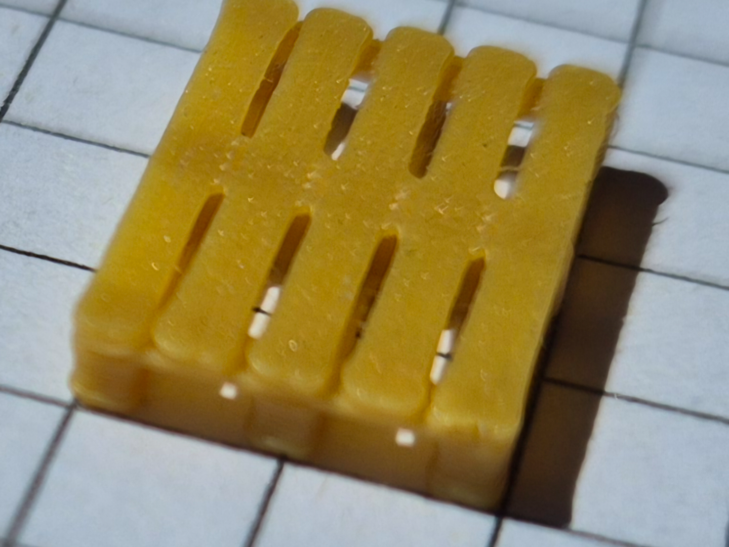 H0 scale robust europallet