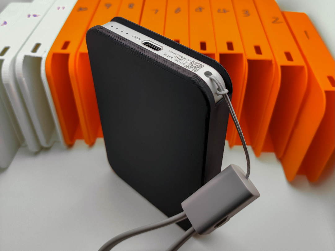 小米自带线超薄充电宝（5000mAh）保护壳（iPhone12mini尺寸定制版）