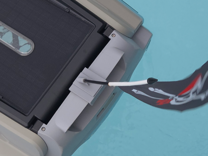 Betta SE Plus Pool Skimmer Flag Mount