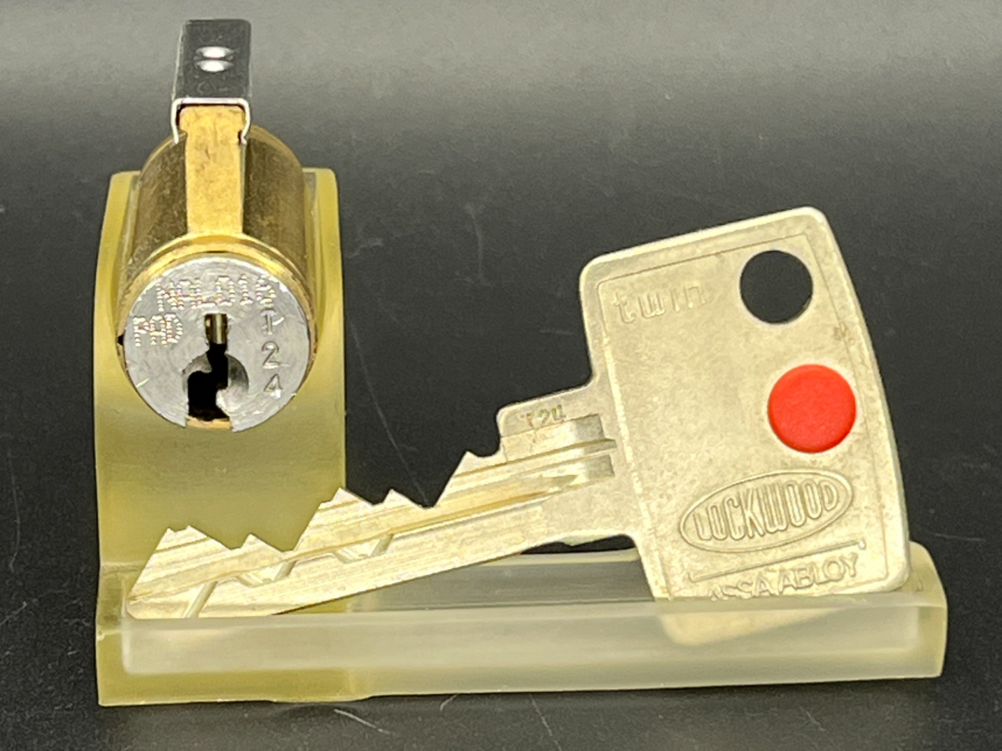 KiK Lock Display Stand