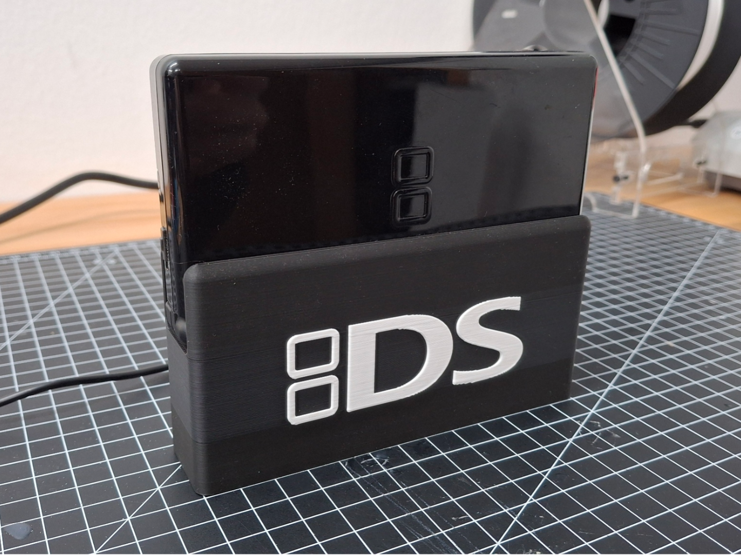 Nintendo DS Lite Charging Stand