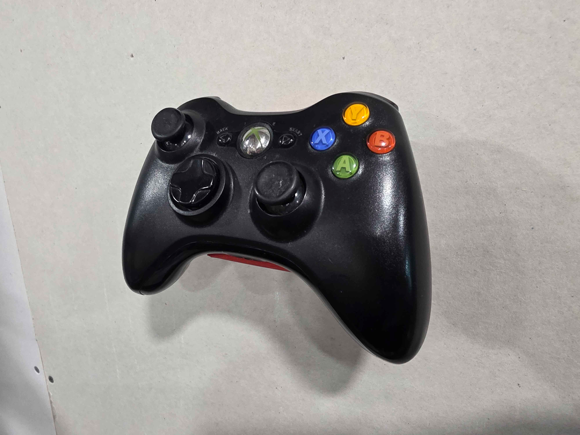 Simple Xbox 360 Controller Wall Mount